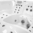 EQ570-Pro-tub-top-view-gallery.webp